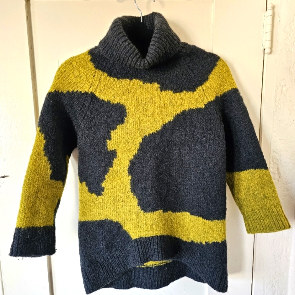 COS 100% Wool XS Sweater